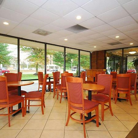 Comfort Inn Springfield Restaurant photo